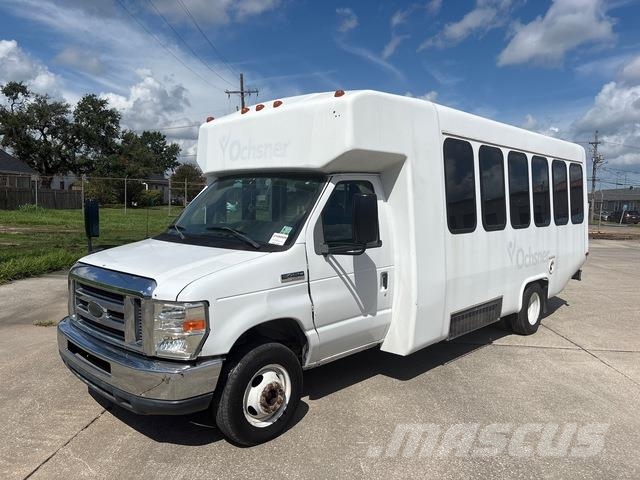 Ford E-450 Mini bus
