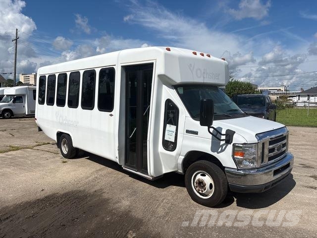 Ford E-450 Mini bus