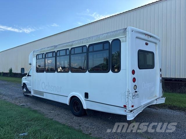 Ford E-450 Mini bus