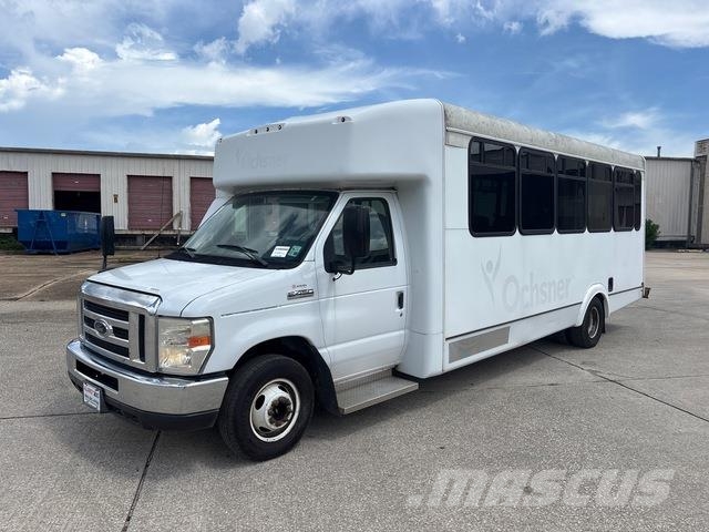 Ford E-450 Mini bus