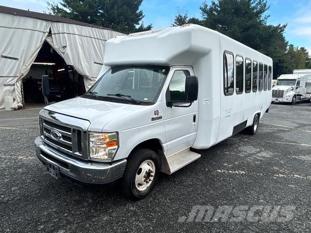 Ford E-450 Mini autobusi
