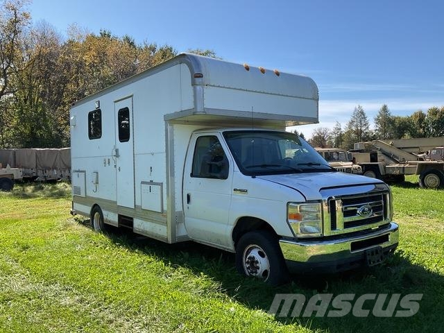 Ford E-450 Econoline Cars