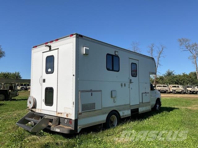Ford E-450 Econoline Cars