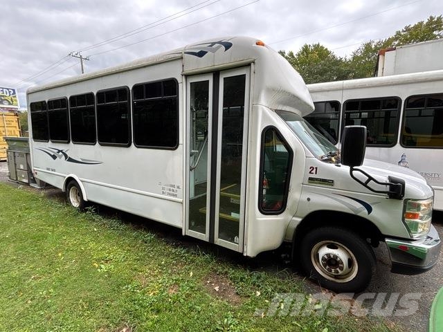 Ford E-450 Econoline Mini autobusi