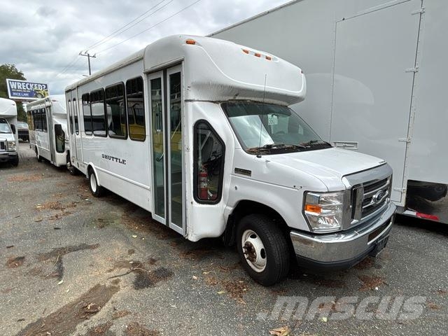 Ford E-450 Econoline حافلة صغيرة