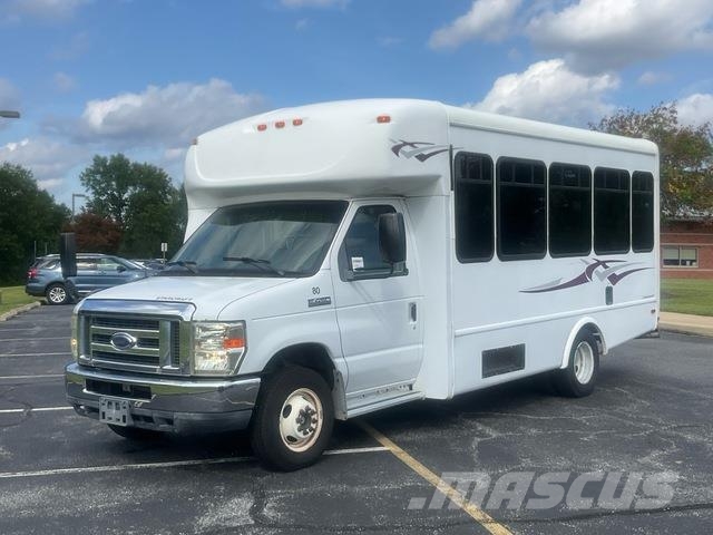 Ford E-450 Super Duty Mini bus