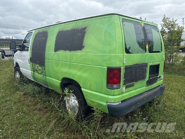 Ford E250 패널 화물차
