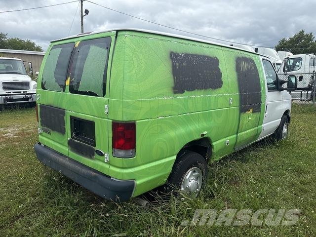 Ford E250 패널 화물차