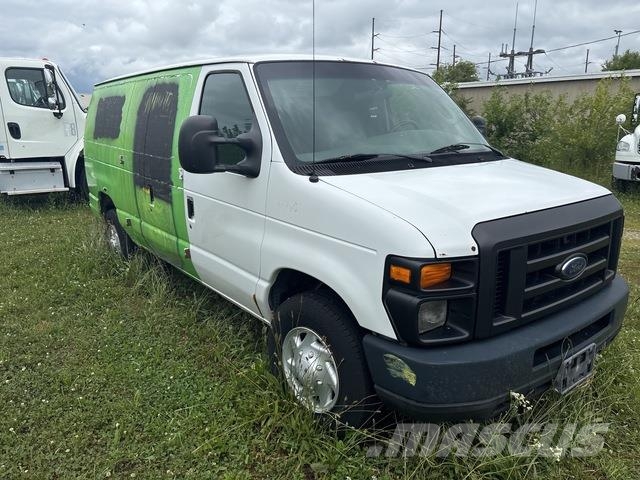Ford E250 패널 화물차