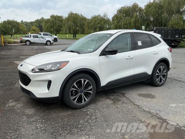 Ford Escape سيارات