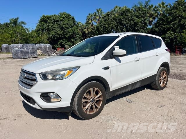 Ford Escape Automašīnas