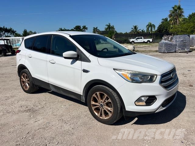 Ford Escape Henkilöautot