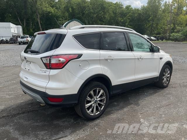 Ford Escape PKWs