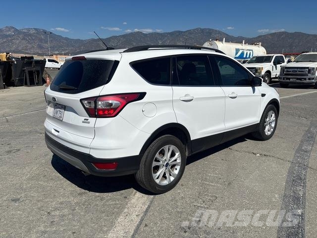 Ford Escape Henkilöautot