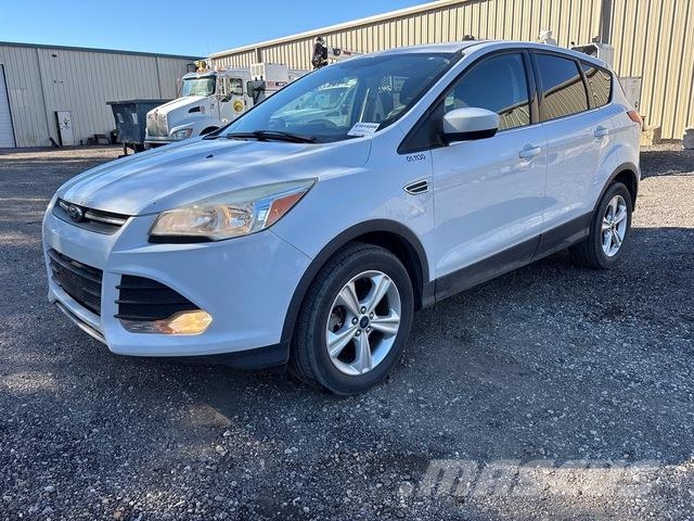 Ford Escape سيارات