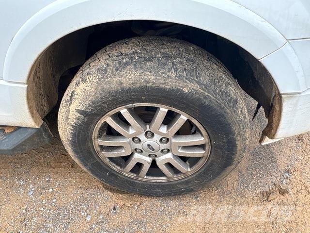 Ford Expedition 汽車