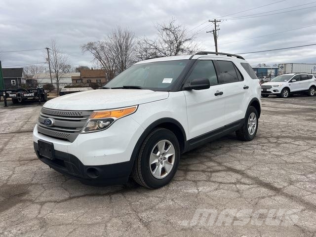 Ford Explorer 汽车