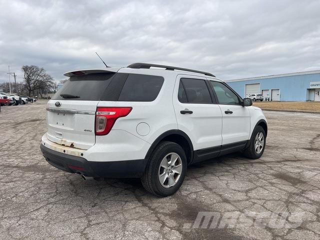 Ford Explorer 汽车