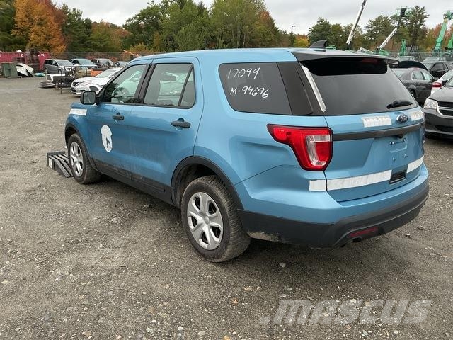 Ford Explorer Автомобілі