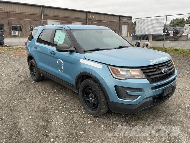 Ford Explorer Автомобілі