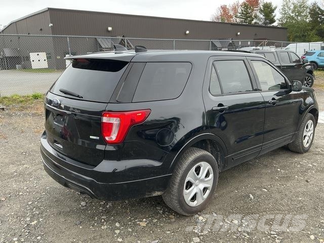 Ford Explorer Automobili