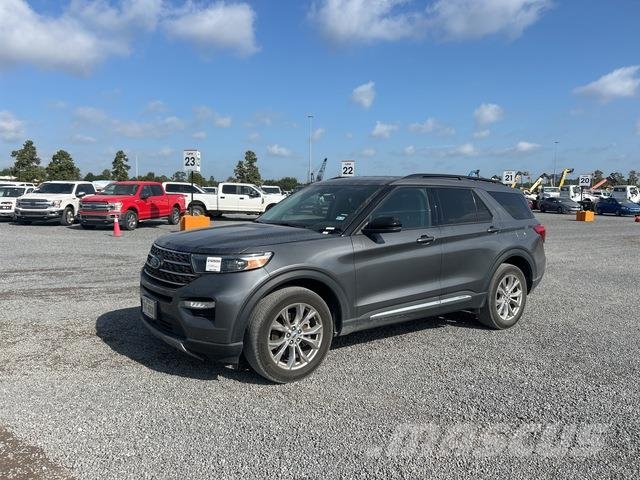 Ford Explorer 自動車