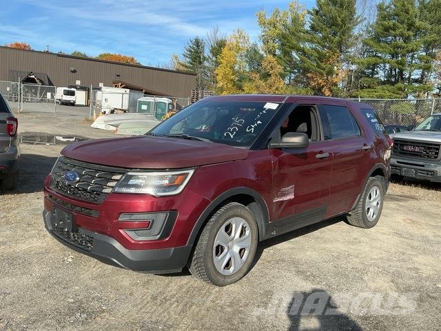 Ford Explorer PKWs