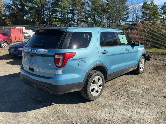 Ford Explorer PKWs