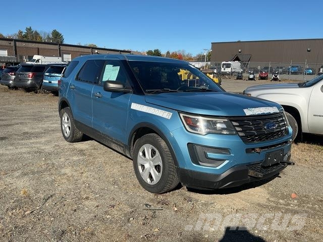 Ford Explorer PKWs