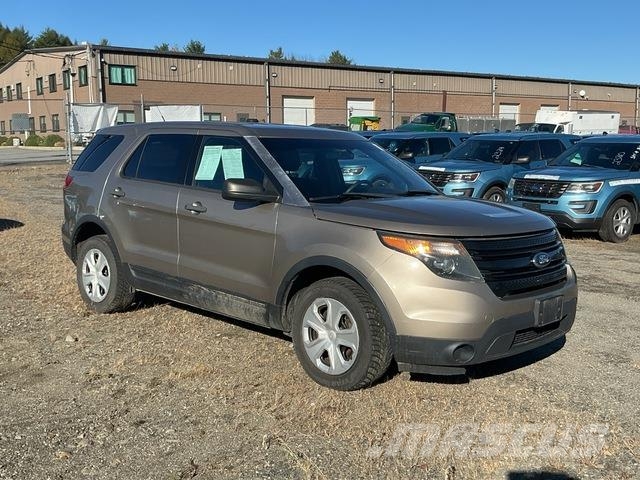 Ford Explorer Automašīnas