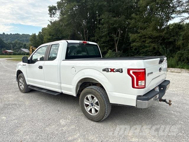 Ford F-150 Pick-upy / Pojazdy z otwieranymi burtami