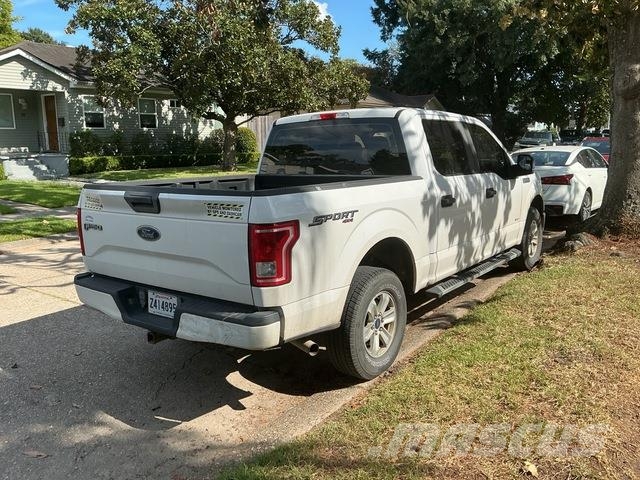 Ford F-150 Пікапи / Бічне розвантаження