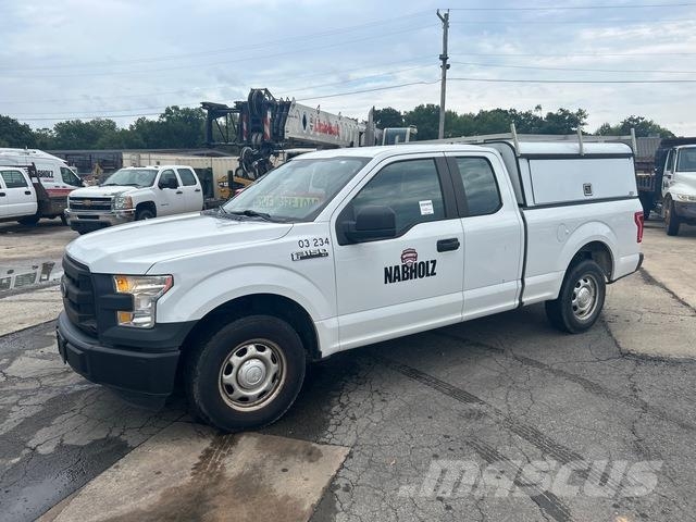 Ford F-150 شاحنات خفيفة/مفصلية الجوانب