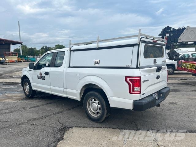 Ford F-150 شاحنات خفيفة/مفصلية الجوانب
