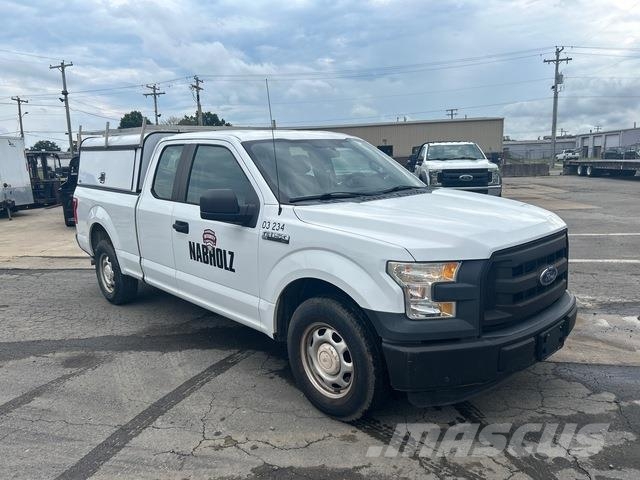Ford F-150 شاحنات خفيفة/مفصلية الجوانب