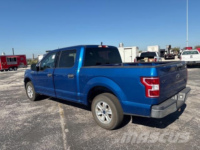 Ford F-150 شاحنات خفيفة/مفصلية الجوانب