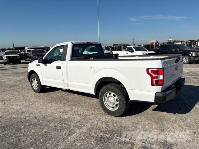 Ford F-150 شاحنات خفيفة/مفصلية الجوانب