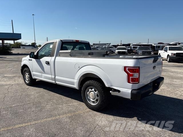 Ford F-150 شاحنات خفيفة/مفصلية الجوانب