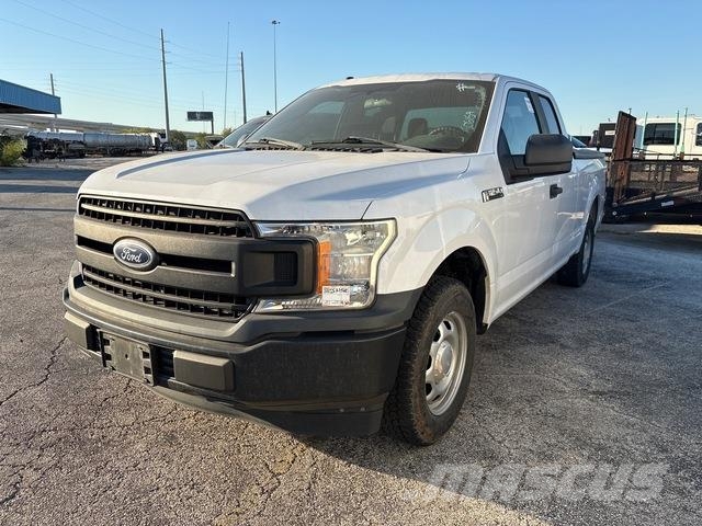 Ford F-150 Пикапи