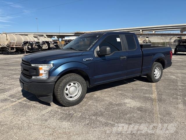 Ford F-150 Пикапи