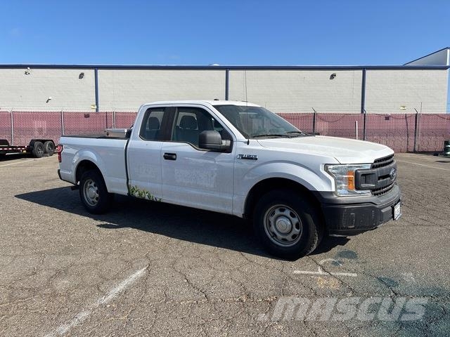 Ford F-150 Kis teherszállító/Platós kocsi
