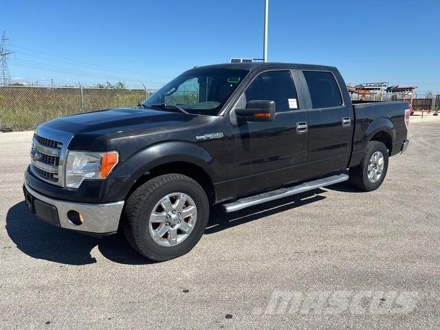 Ford F-150 Kis teherszállító/Platós kocsi