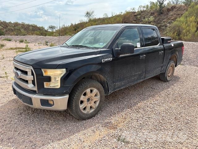 Ford F-150 Kis teherszállító/Platós kocsi