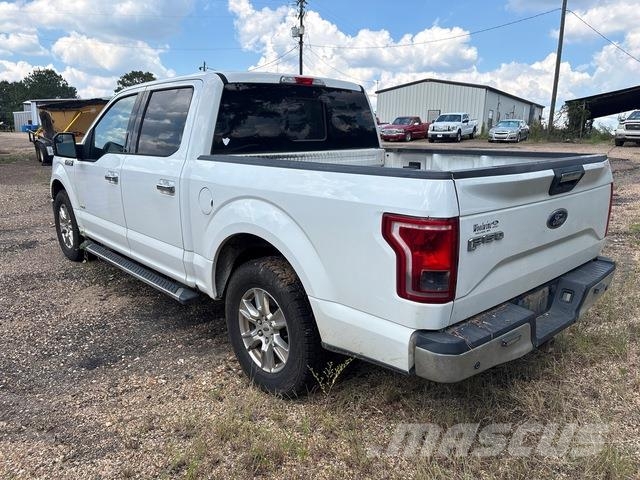 Ford F-150 Kis teherszállító/Platós kocsi