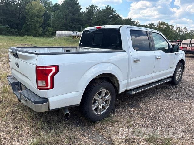 Ford F-150 Kis teherszállító/Platós kocsi