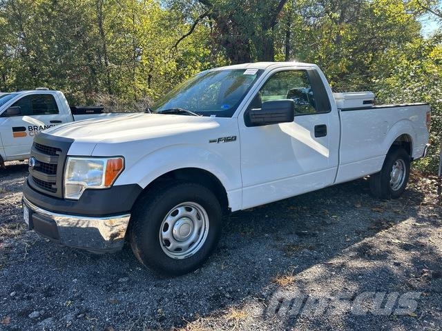 Ford F-150 Kis teherszállító/Platós kocsi