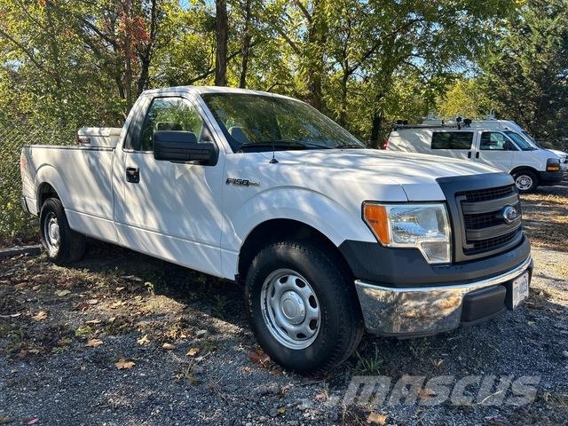 Ford F-150 Kis teherszállító/Platós kocsi