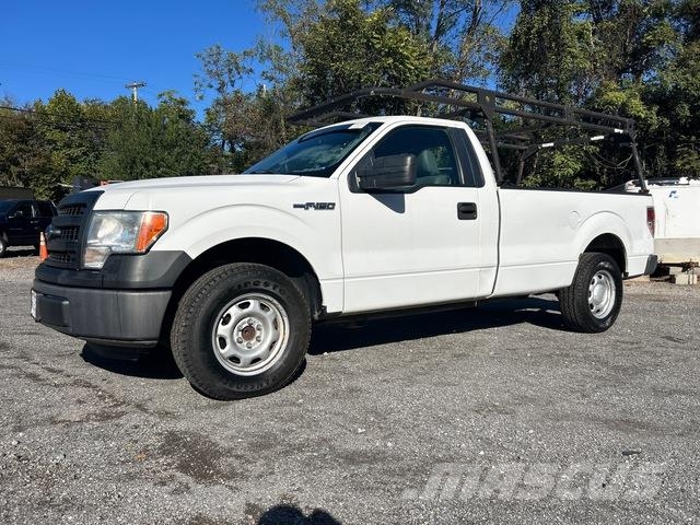 Ford F-150 Kis teherszállító/Platós kocsi