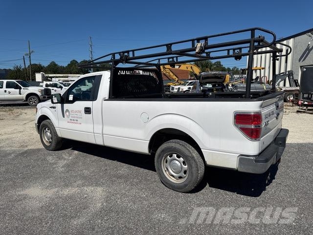Ford F-150 Пикапи