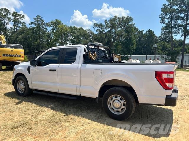 Ford F-150 شاحنات خفيفة/مفصلية الجوانب